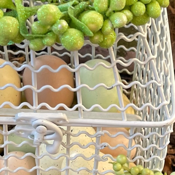 White metal decorative birdcage - lovely accent item for home, patio or garden - Picture 13 of 13